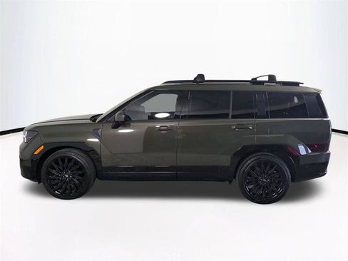 Used 2025 Hyundai Santa Fe Calligraphy FWD image 8