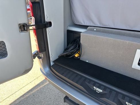 Used 2017 Mercedes-Benz Sprinter 3500 image 28