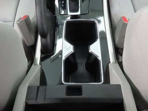 Used 2017 Honda Accord LX image 28