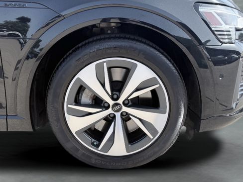 Used 2024 Audi Q8 e-tron Premium Plus w/ Premium Plus Package AWD/4WD image 9