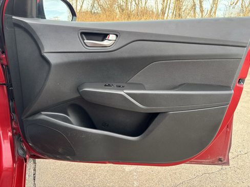 Used 2018 Hyundai Accent SE image 24