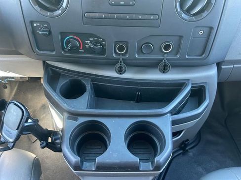 Used 2019 Ford E-350 and Econoline 350 Super Duty w/ Power Windows & Locks Group image 15