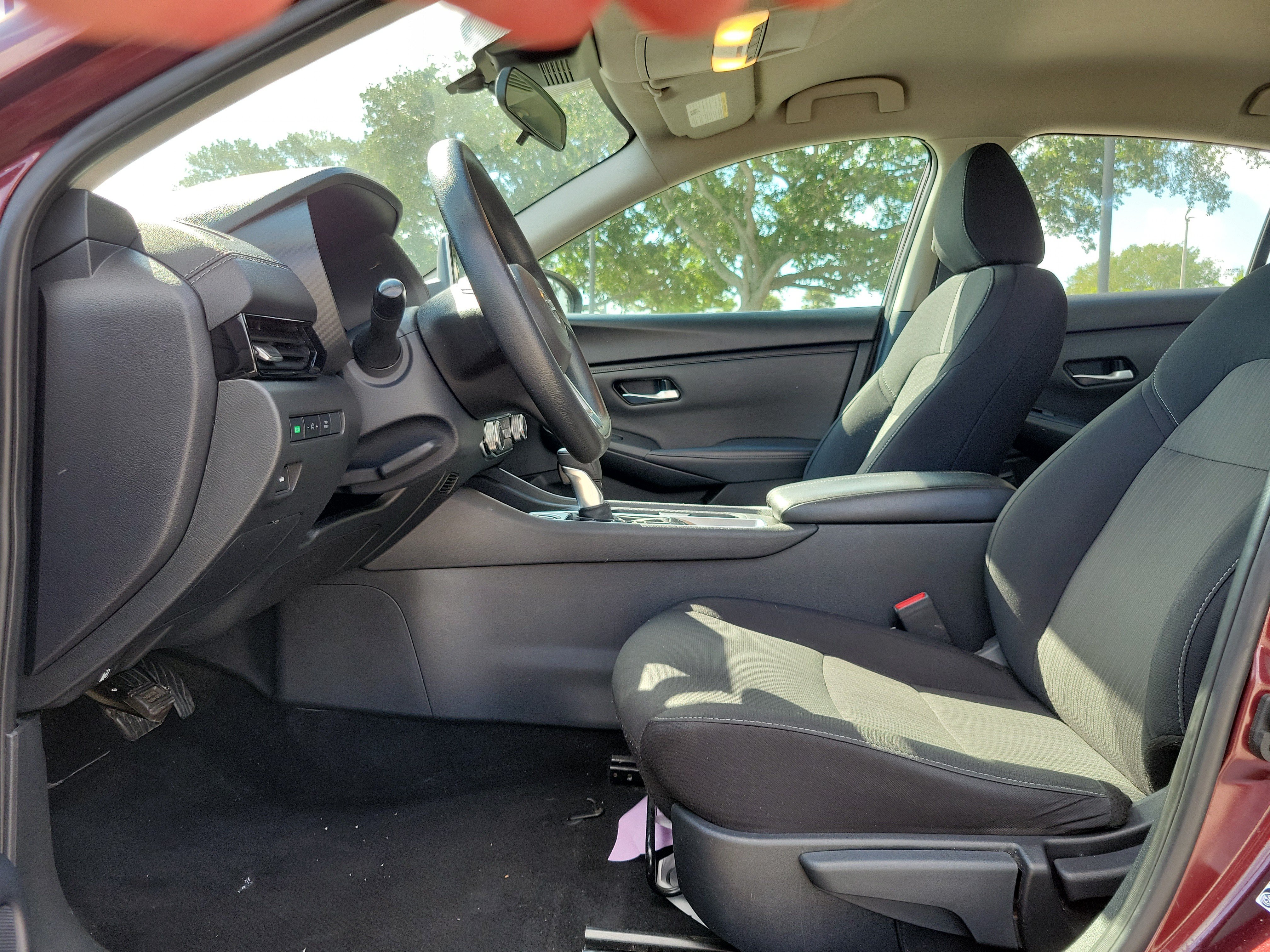 Used 2023 Nissan Sentra SV FWD image 14