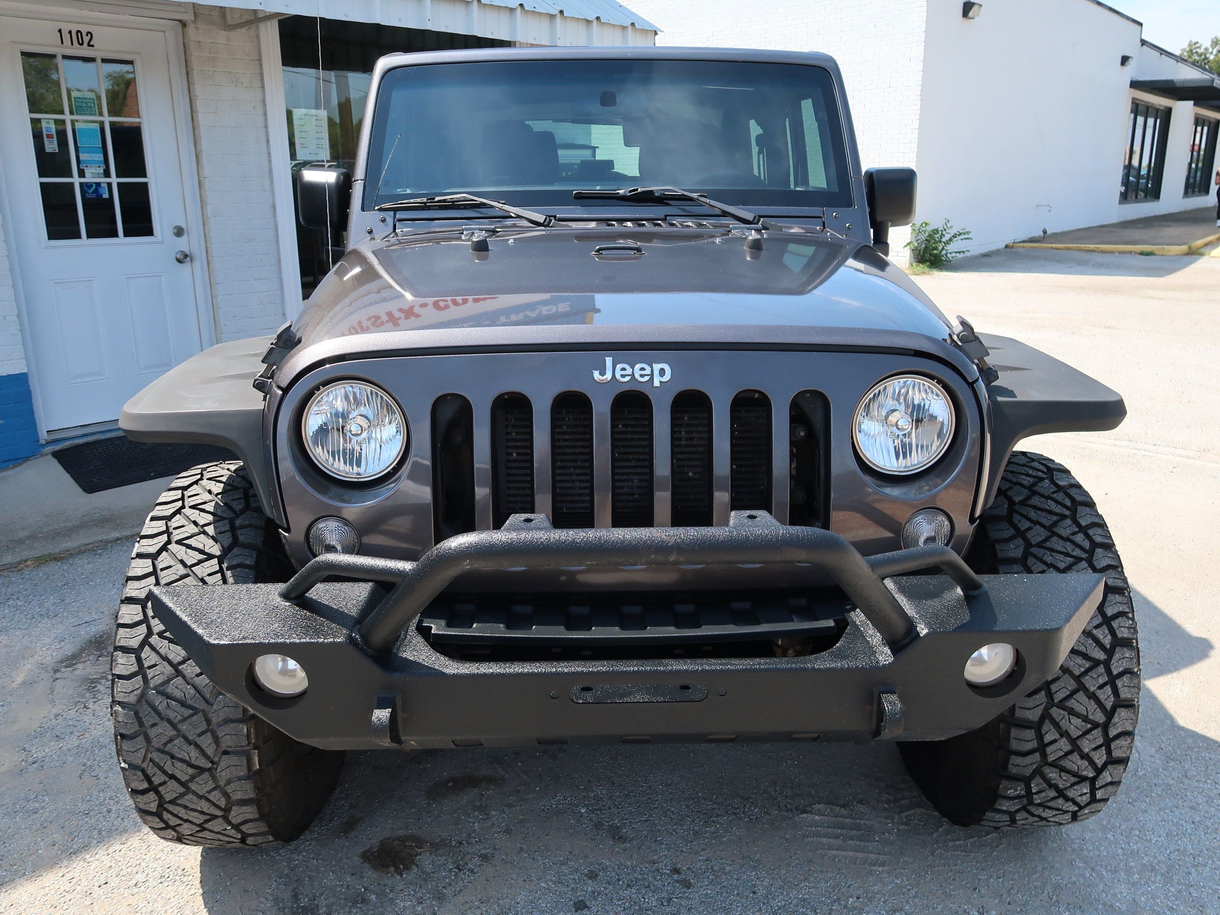 Used 2017 Jeep Wrangler Sport AWD/4WD image 9