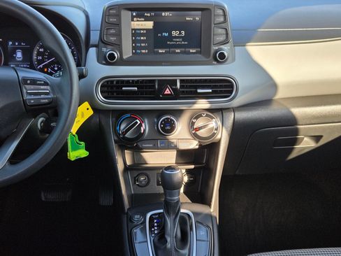 Used 2020 Hyundai Kona SE FWD image 16