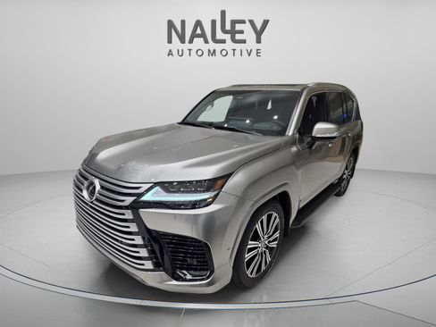 New 2026 Lexus LX 700h Luxury image 2