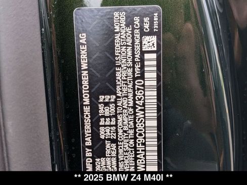 Certified 2025 BMW Z4 M40i w/ Edition RWD image 26
