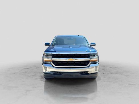 Used 2018 Chevrolet Silverado 1500 LT w/ All Star Edition AWD/4WD image 9