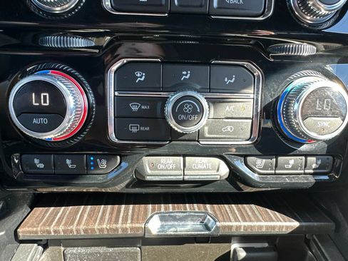 Used 2024 GMC Yukon XL Denali AWD/4WD image 83