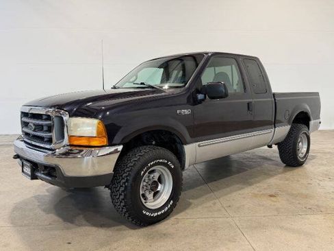 Used 1999 Ford F250 XLT AWD/4WD image 1