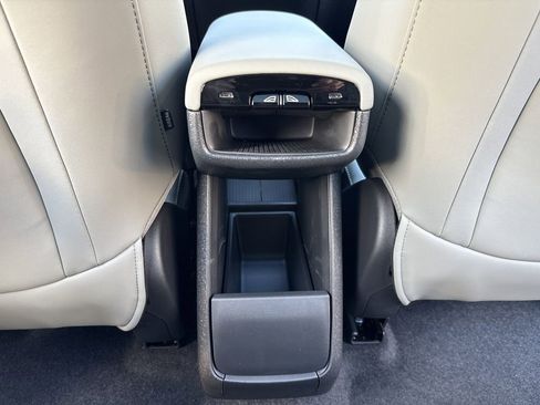 New 2026 Volvo EX30 Cross Country Ultra image 16