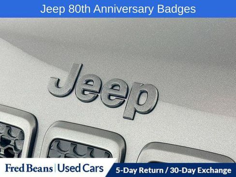 Certified 2021 Jeep Cherokee Latitude Lux 80th Anniv w/ Quick Order Package 26U 80TH AWD/4WD image 31