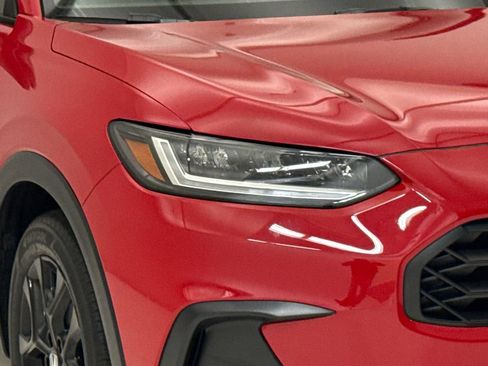 Certified 2025 Honda HR-V Sport image 5