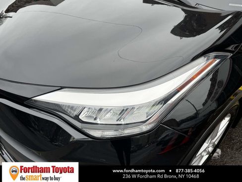 Used 2021 Toyota C-HR LE image 8