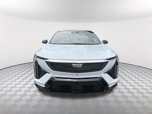 New 2026 Cadillac Optiq Luxury 1 RWD image 9