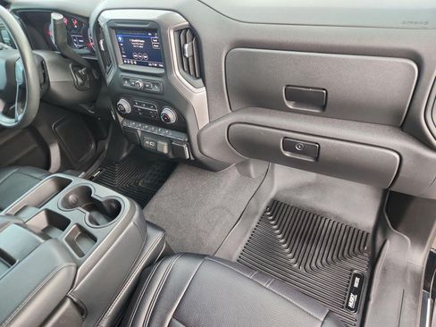 Used 2022 Chevrolet Silverado 1500 Custom RWD image 1