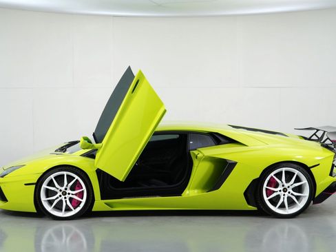 Used 2015 Lamborghini Aventador LP 700-4 image 67