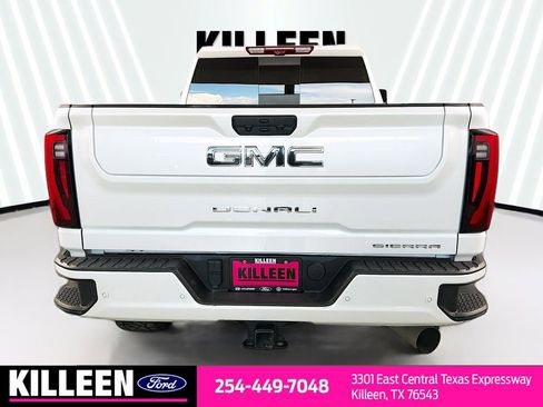 Used 2024 GMC Sierra 2500 Denali Ultimate AWD/4WD image 7