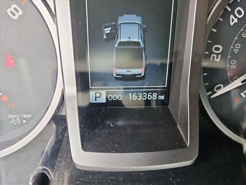 Used 2018 Toyota Tacoma SR5 image 11