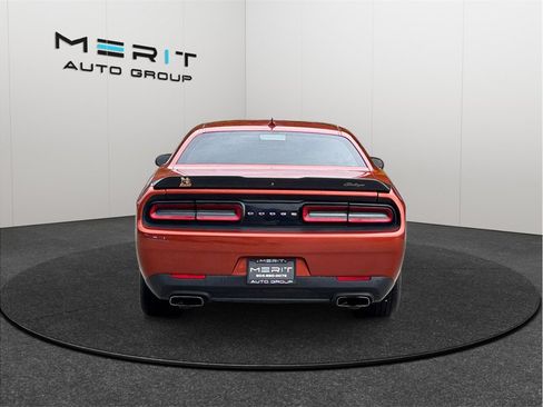 Used 2020 Dodge Challenger R/T Scat Pack RWD image 8