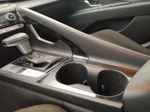 Used 2025 Hyundai Elantra SEL FWD image 26