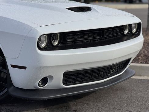 Used 2019 Dodge Challenger R/T w/ Driver Convenience Group image 3