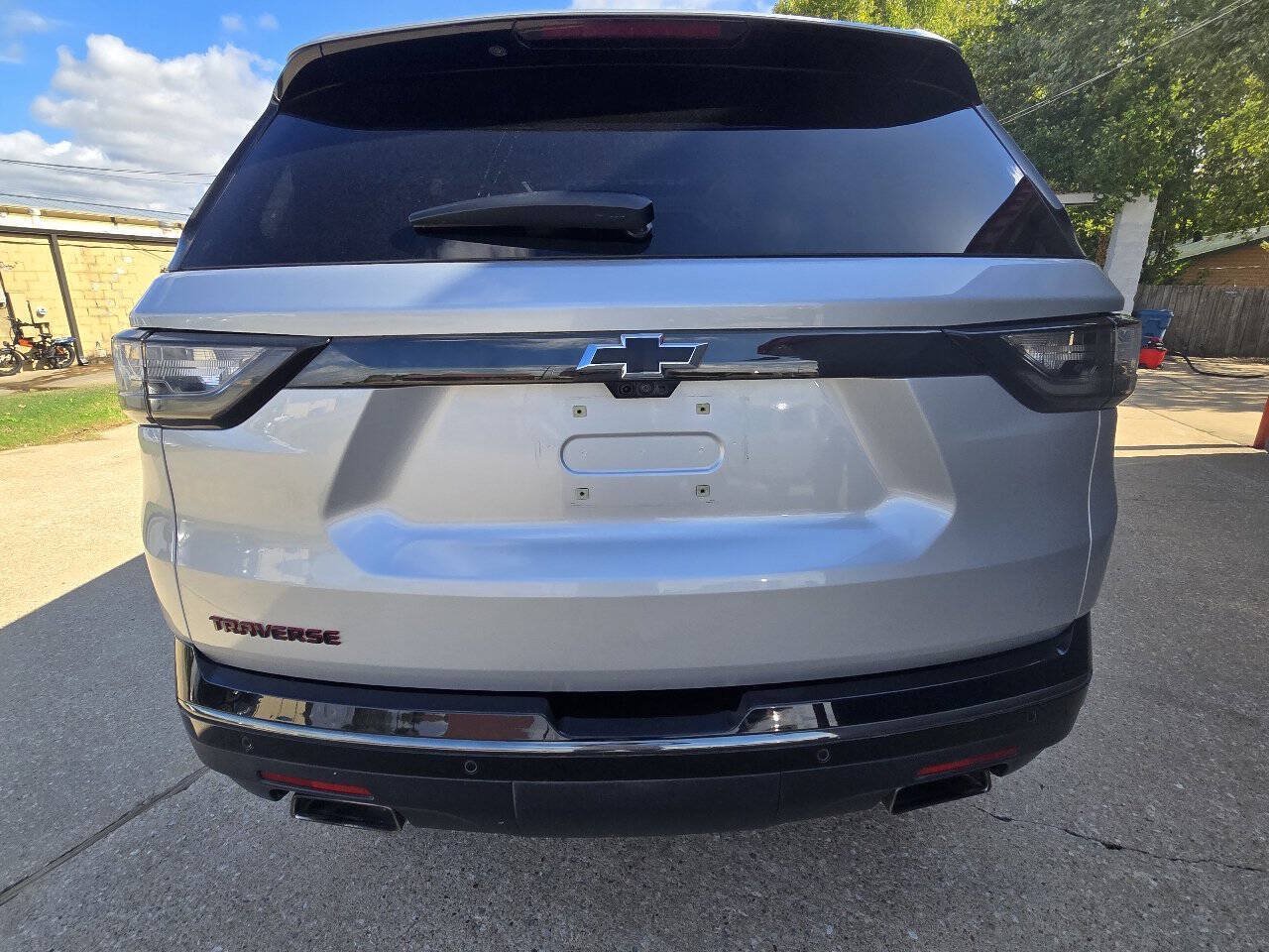 Used 2019 Chevrolet Traverse Premier w/ Redline Edition FWD image 7