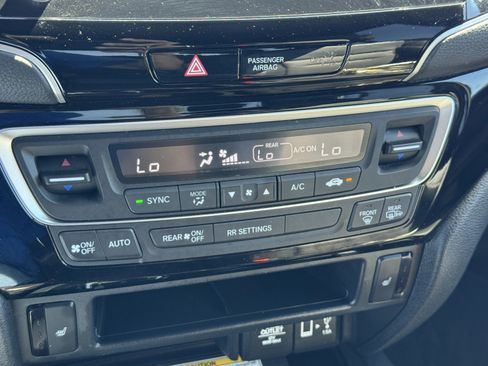 Used 2022 Honda Ridgeline Black Edition image 22