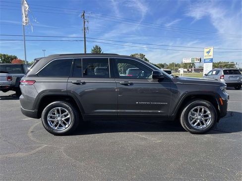 Certified 2025 Jeep Grand Cherokee Laredo X w/ Luxury Tech Group I image 11