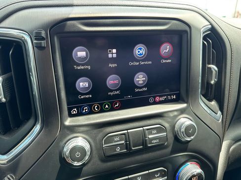 Used 2020 GMC Sierra 2500 AT4 w/ AT4 Premium Package AWD/4WD image 34