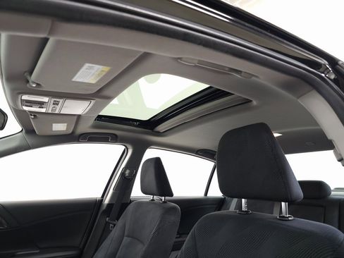 Used 2016 Honda Accord EX image 14