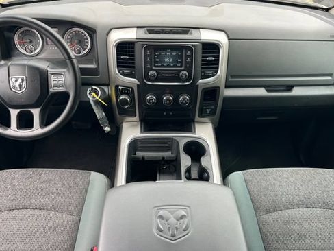 Used 2017 RAM 1500 Classic SLT RWD image 15