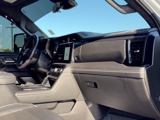 Used 2024 GMC Sierra 2500 AT4X w/ AT4X AEV Edition AWD/4WD image 17