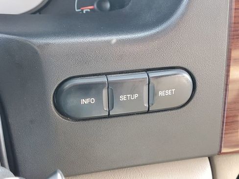 Used 2006 Ford F250 Lariat image 23