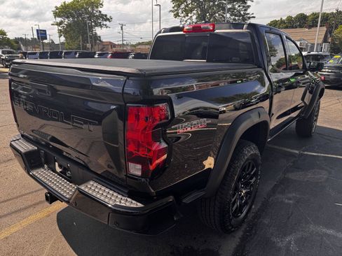 Used 2026 Chevrolet Colorado Trail Boss AWD/4WD image 6