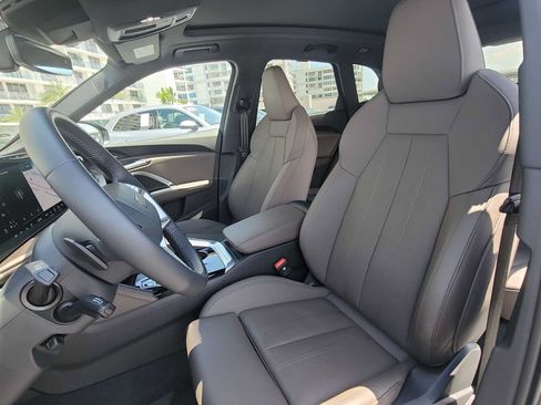 Certified 2025 Audi Q5 Premium Plus w/ Premium Plus AWD/4WD image 15