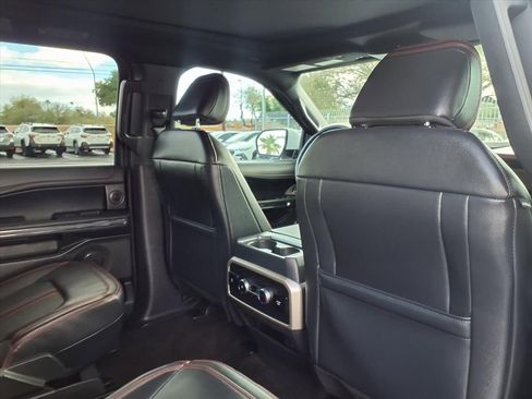 Used 2023 Ford Expedition Limited image 20