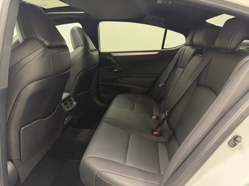 Used 2024 Lexus ES 350 F Sport w/ Accessory Package (Z1) FWD image 16