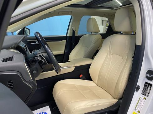 Used 2022 Lexus RX 450h AWD w/ Luxury Package image 17