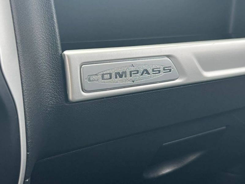Used 2014 Jeep Compass Latitude AWD/4WD image 30