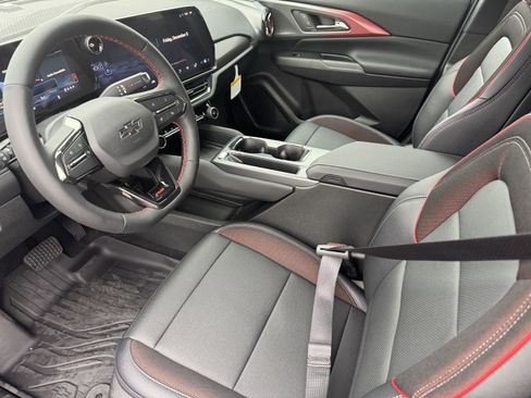 New 2026 Chevrolet Equinox EV RS FWD image 9