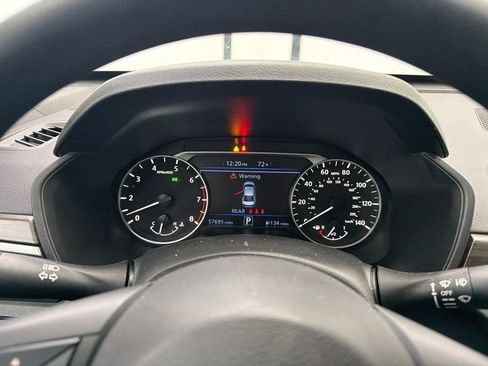 Used 2024 Nissan Altima 2.5 SV FWD image 25