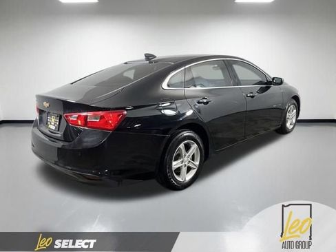 Used 2025 Chevrolet Malibu LS FWD image 30