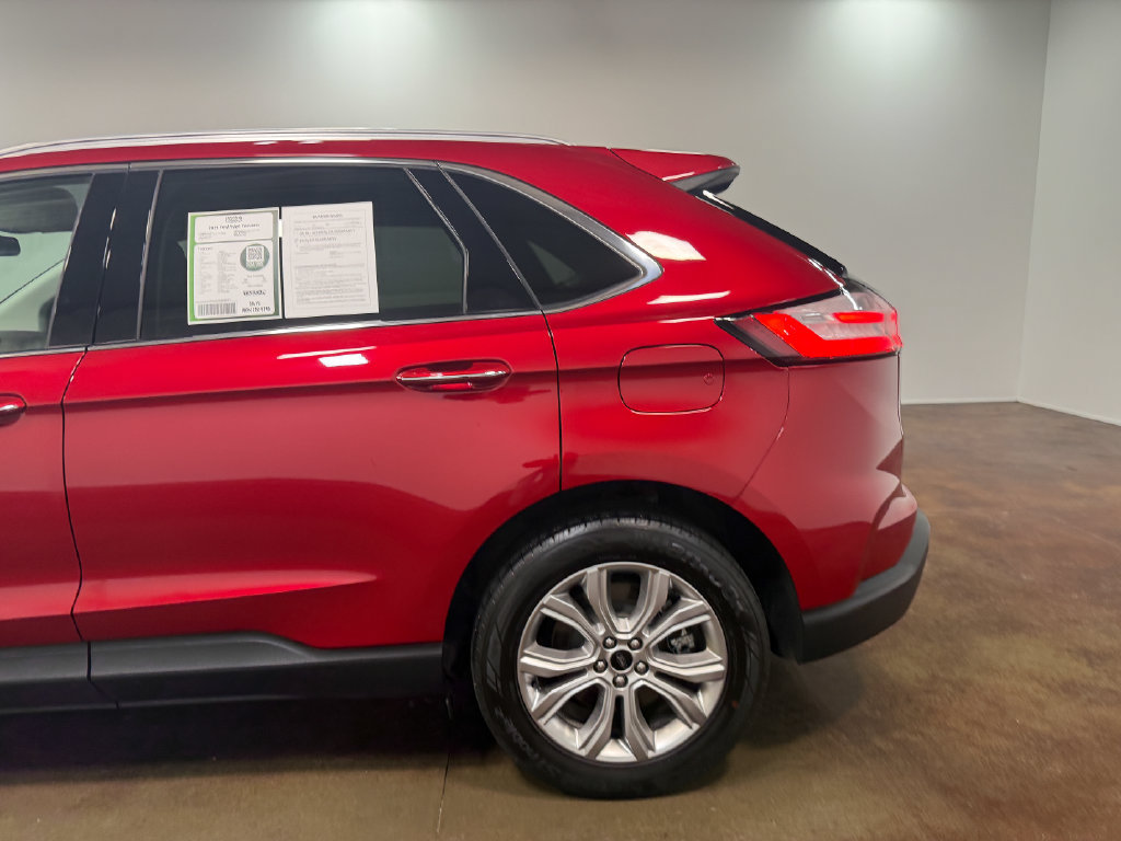 Used 2024 Ford Edge Titanium AWD/4WD image 35