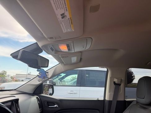 Used 2018 Chevrolet Colorado Z71 w/ Centennial Edition image 15