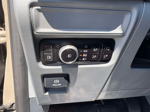 Used 2025 Ford F150 XLT w/ Equipment Group 302A MID AWD/4WD image 27