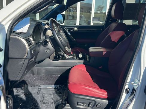 Used 2021 Lexus GX 460 Premium w/ Premium Package image 10