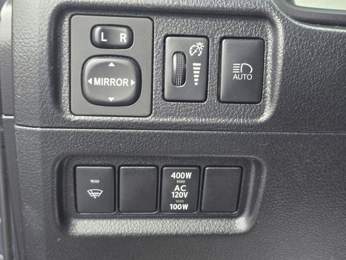 Used 2020 Toyota 4Runner SR5 image 24