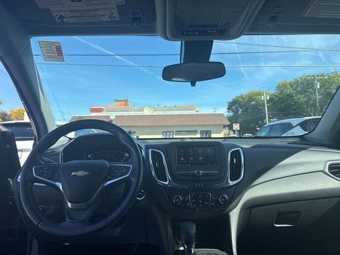 Used 2022 Chevrolet Equinox LT image 11