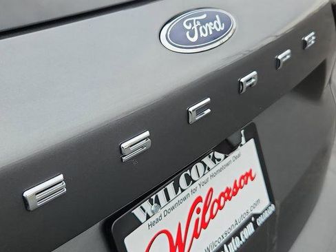 Used 2025 Ford Escape ST-Line FWD image 16